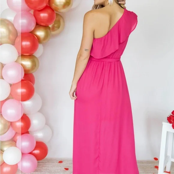 Andree by unit ONE SHOULDER RUFFLE MAXI DRESS - FUCHSIA - Picture 4 of 9